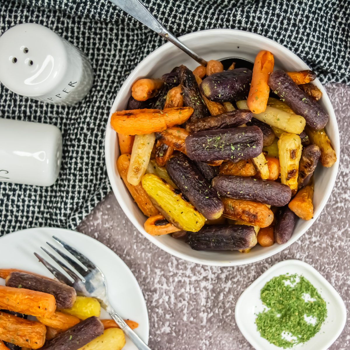 Easy Roasted carrots with herbs and olive oil