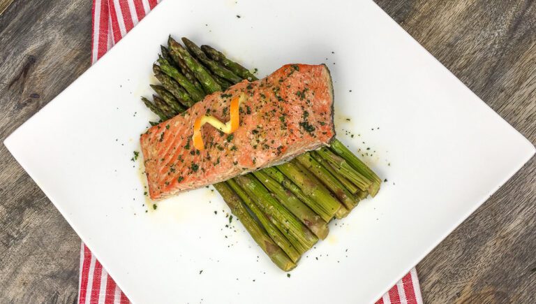 Orange-glazed salmon with roasted asparagus