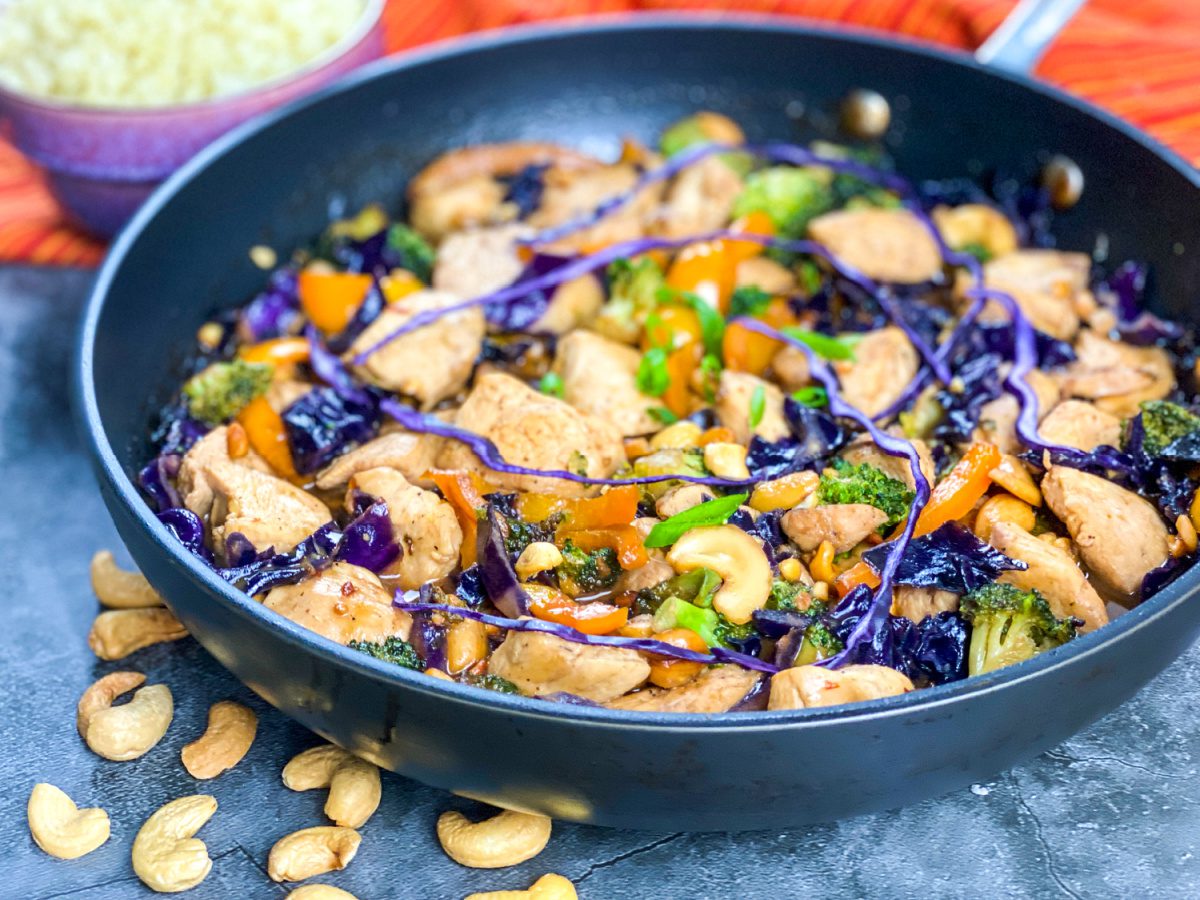 cashew chicken stir fry with red cabbage